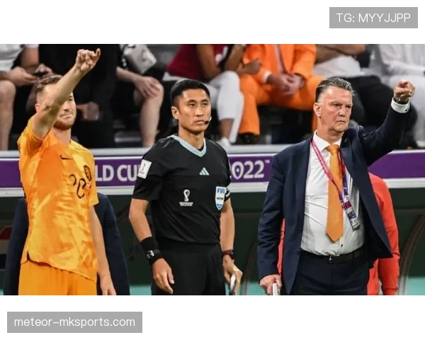 第四官员在足球比赛中的职责有哪些规则细节需要重点了解？