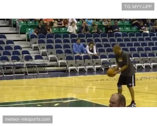 格兰特·希尔突破能力提升球队进攻节奏拉开差距