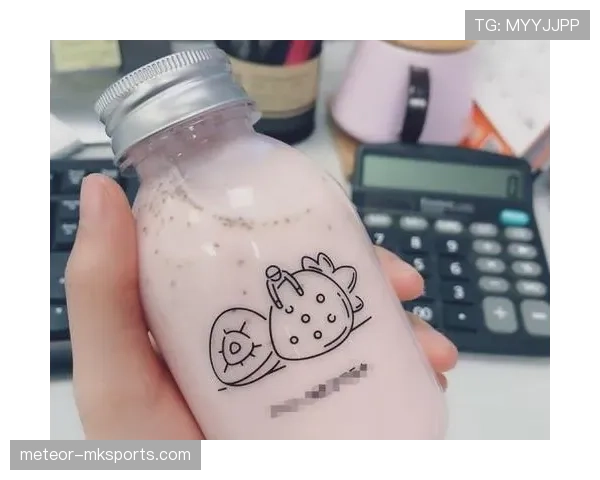 崔家溪训练完直接去超市抢打折酸奶，这反差谁懂